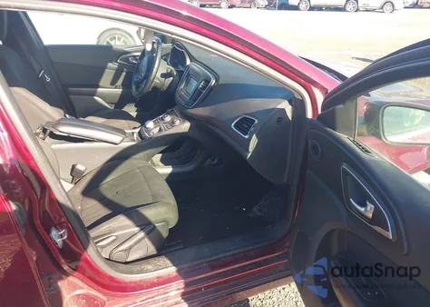 2015 Chrysler 200 Limited z USA, uszkodzony, nr VIN 1C3CCCAB0FN691021